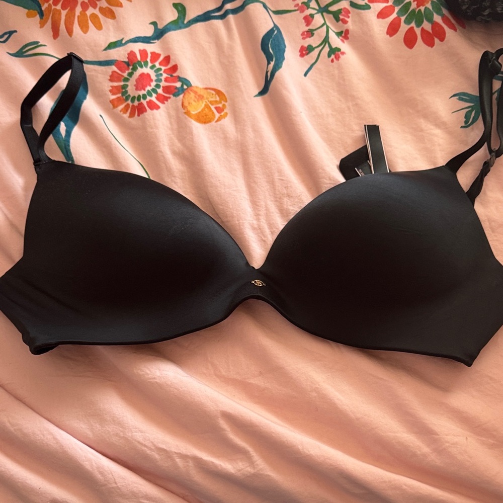 Victoria's Secret Black Smooth T-Shirt Bra